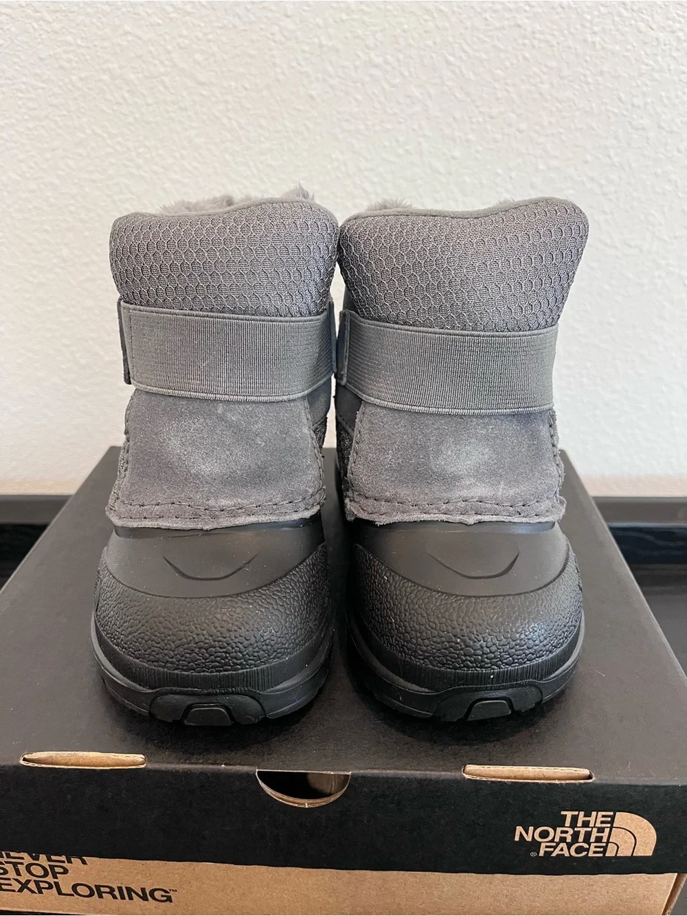 NEW North Face Snow Boots